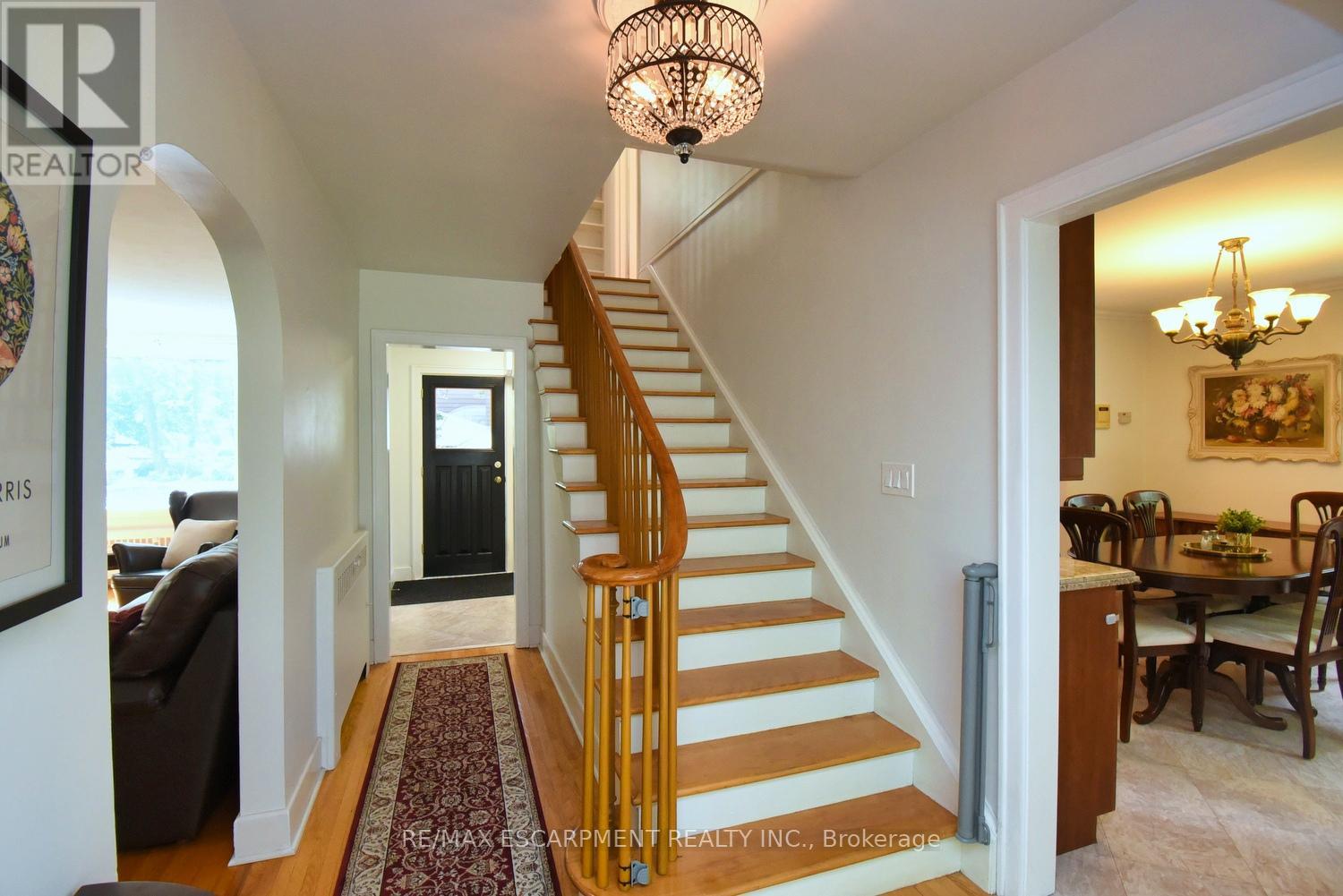 200 Concession Street, Hamilton, Ontario  L9A 1A9 - Photo 5 - X12367117