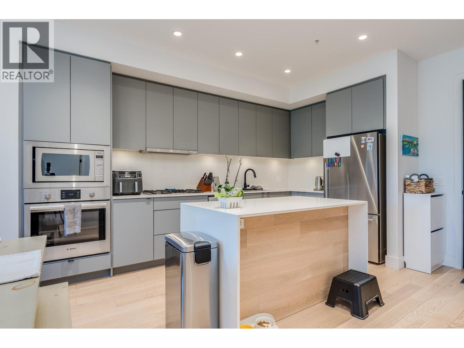 307 83 Moody Street, Port Moody, British Columbia  V3H 0K7 - Photo 10 - R3040991