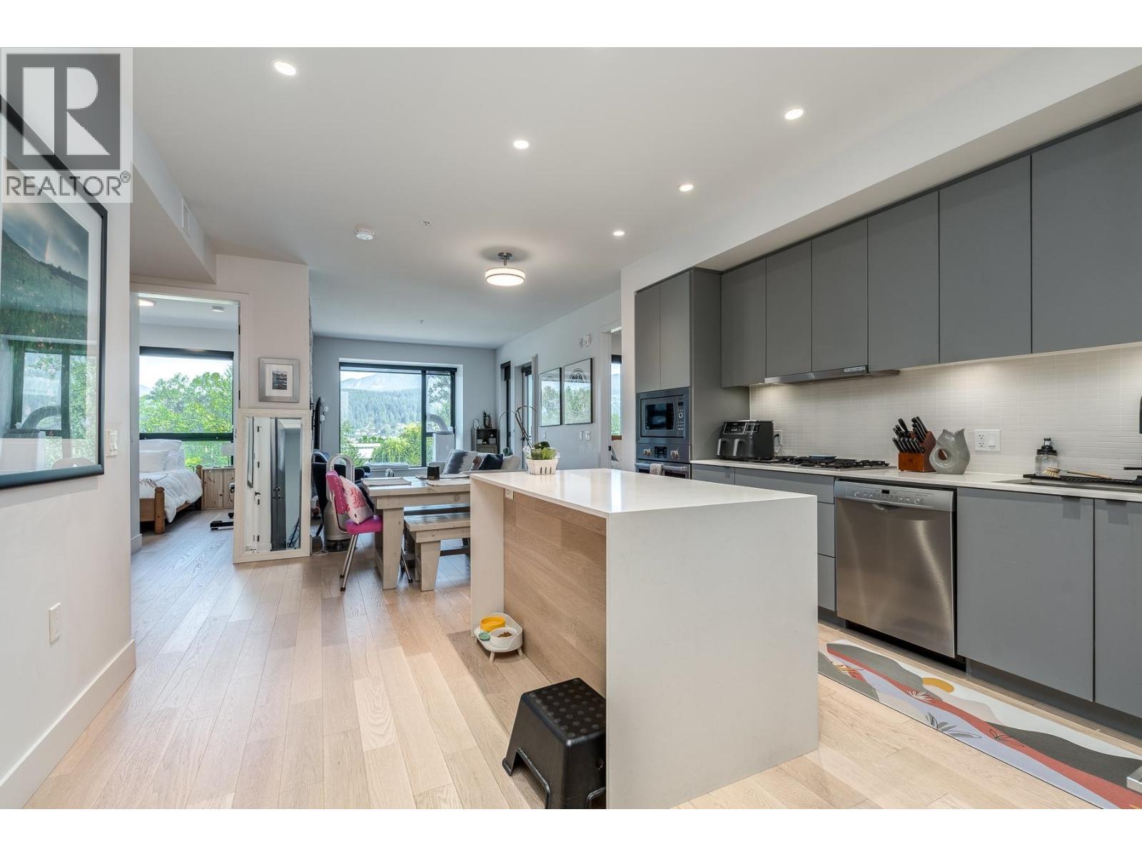 307 83 Moody Street, Port Moody, British Columbia  V3H 0K7 - Photo 7 - R3040991