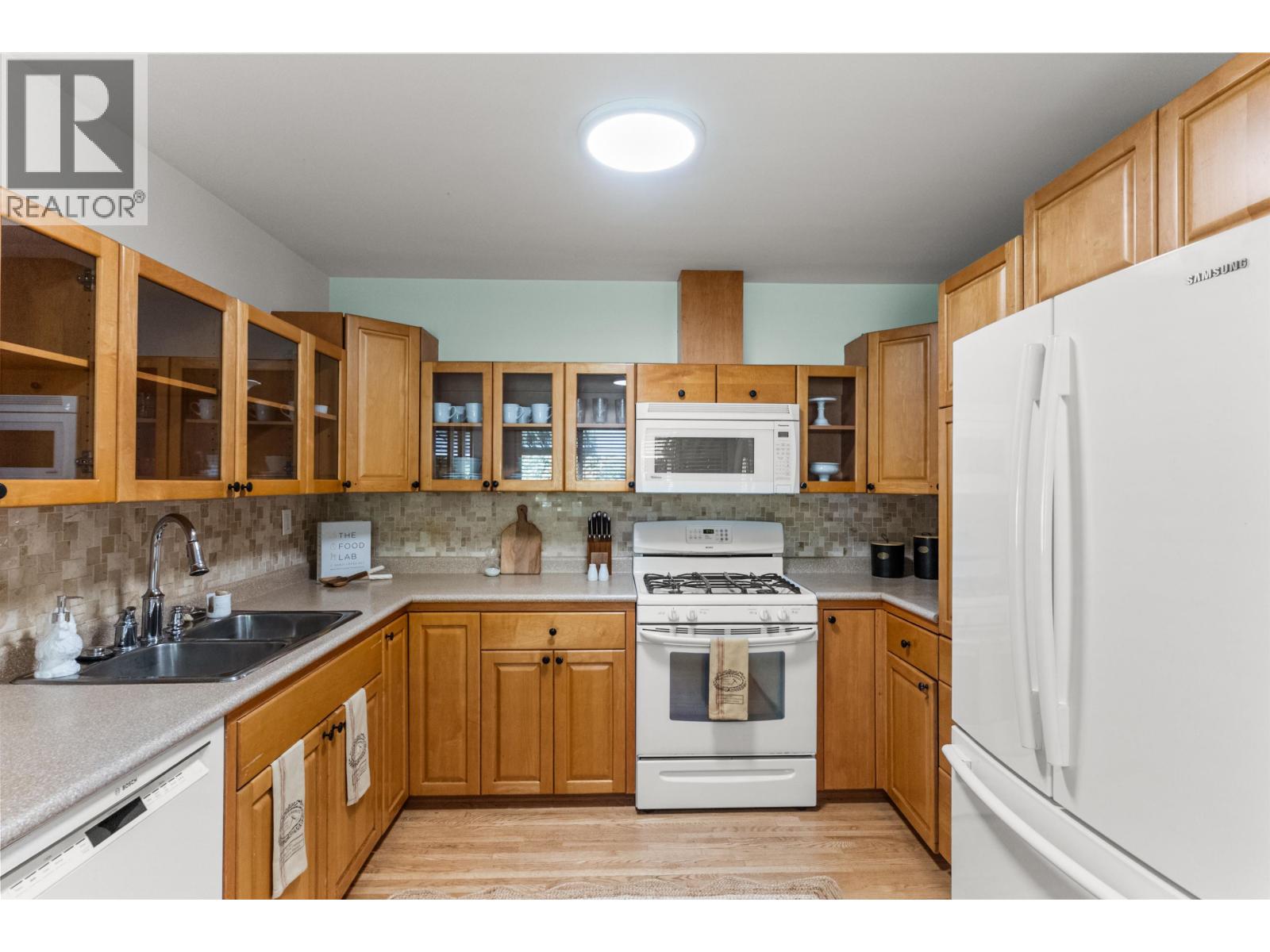 861 53a Street, Delta, British Columbia  V4M 3C8 - Photo 11 - R3041000