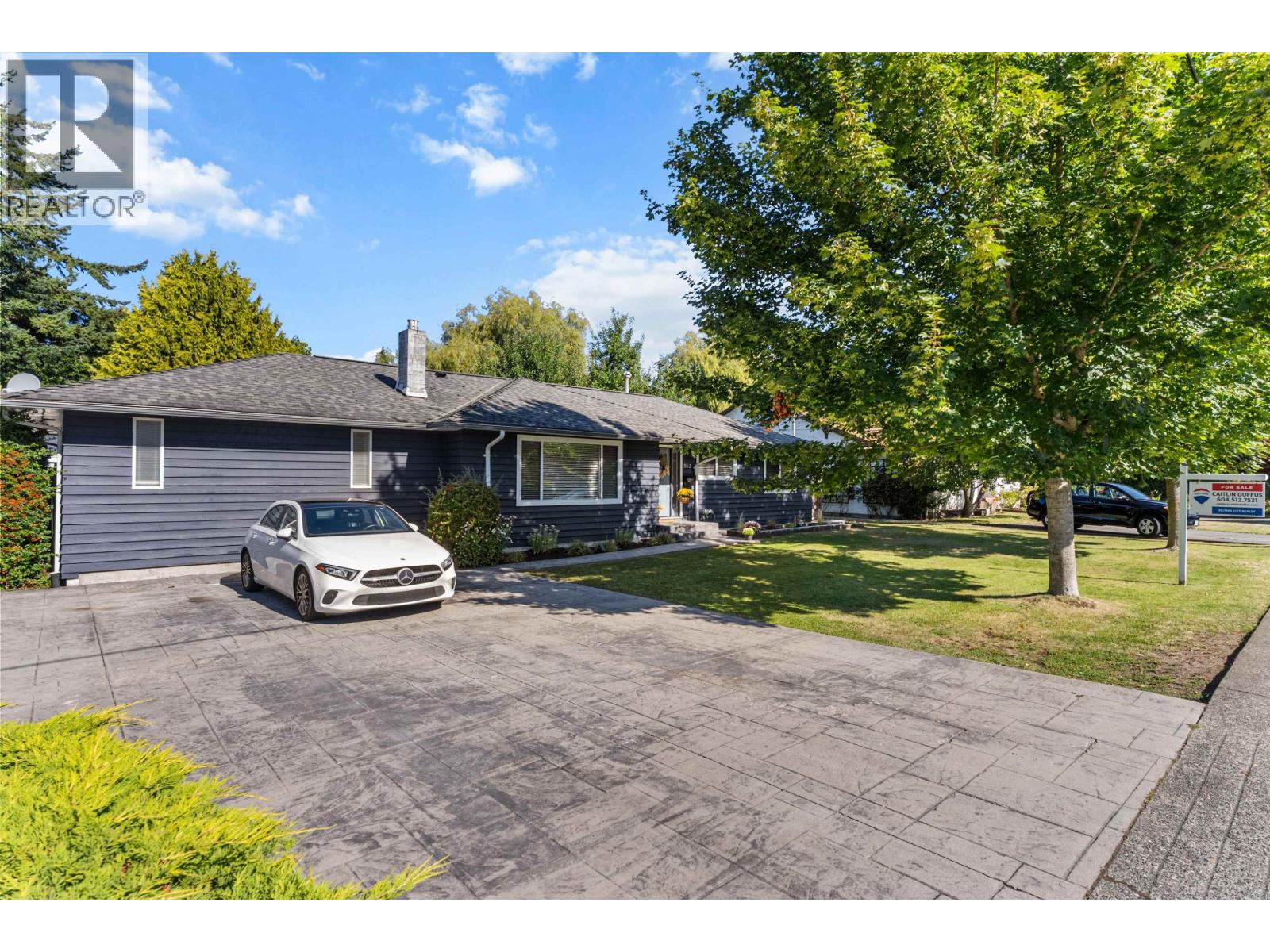 861 53a Street, Delta, British Columbia  V4M 3C8 - Photo 2 - R3041000
