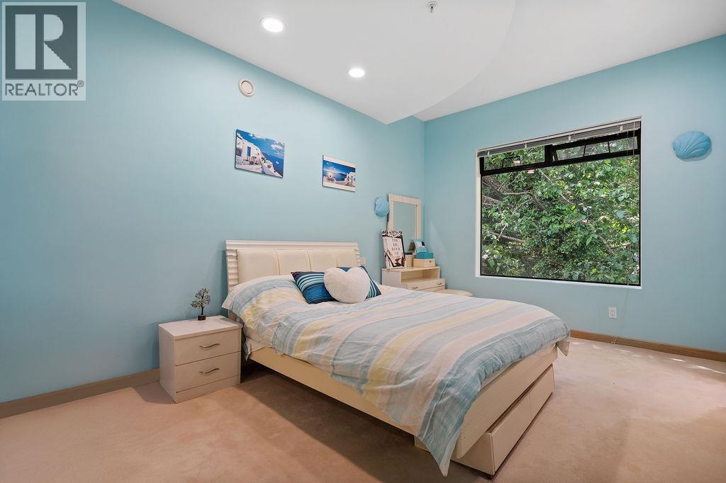 2490 Westhill Court, West Vancouver, British Columbia  V7S 3A5 - Photo 18 - R3041019