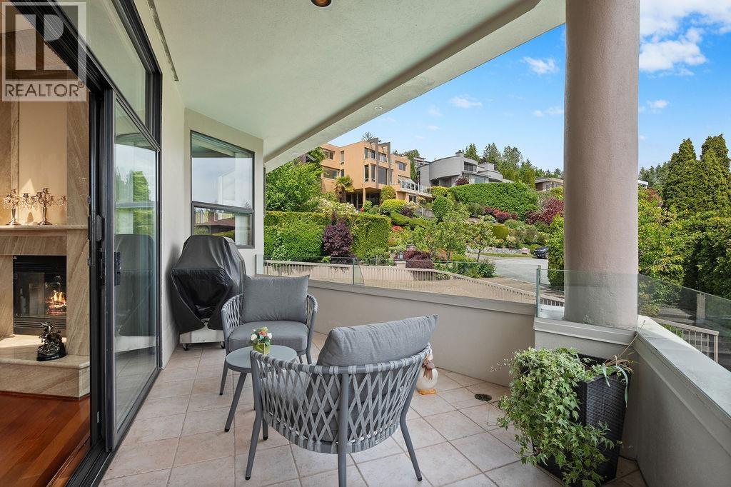 2490 Westhill Court, West Vancouver, British Columbia  V7S 3A5 - Photo 30 - R3041019