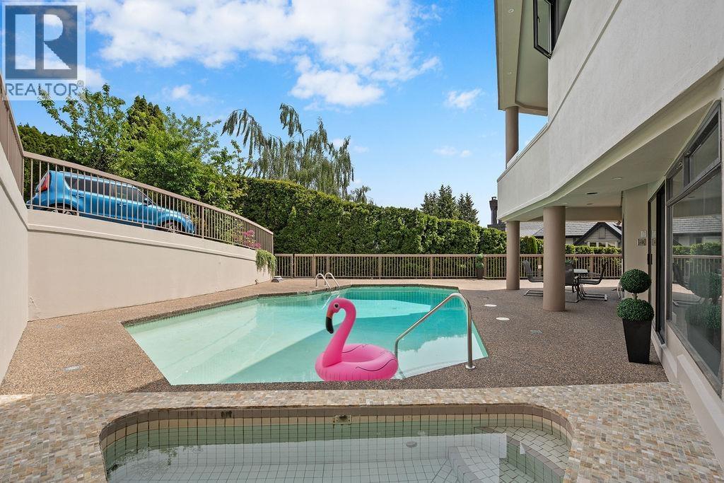2490 Westhill Court, West Vancouver, British Columbia  V7S 3A5 - Photo 32 - R3041019
