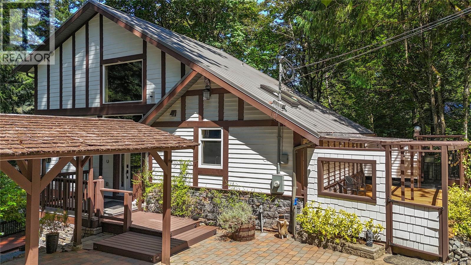 Property at 1713 Falcon Heights Rd image 3
