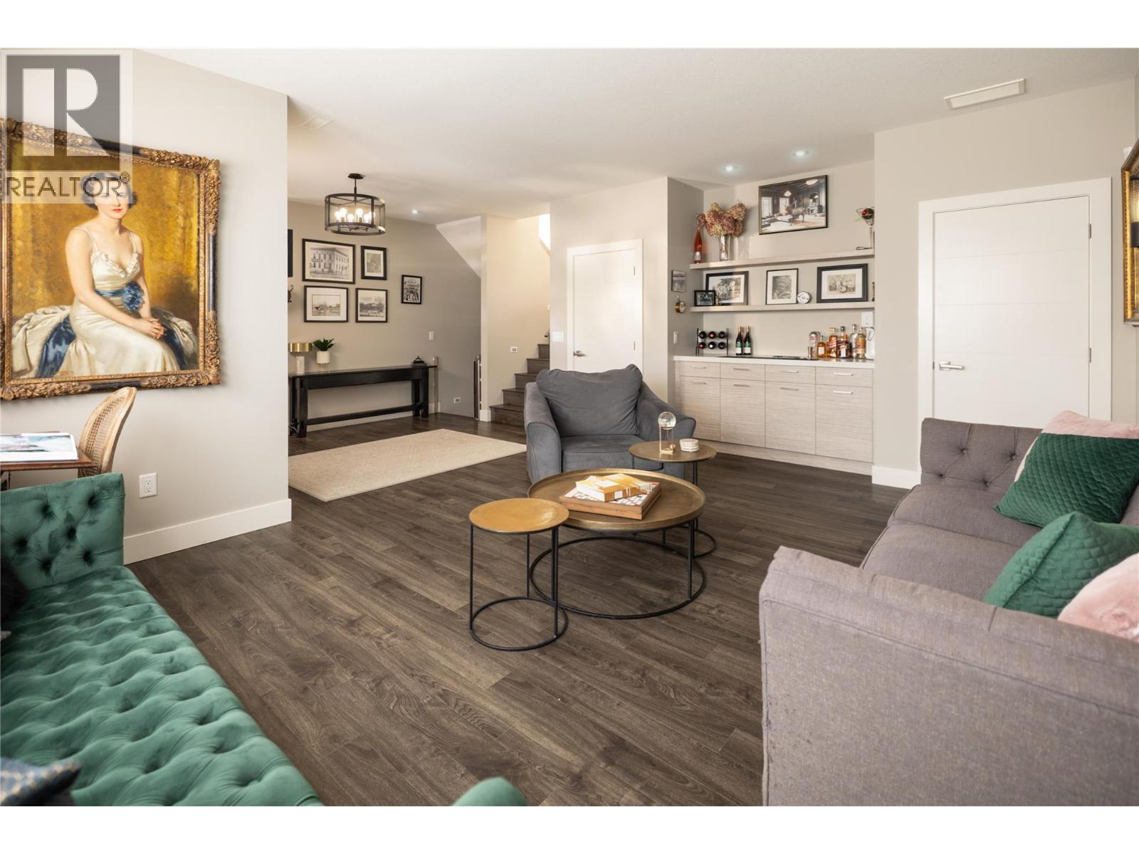 351 Hillside Avenue, Kelowna, British Columbia  V1W 5H1 - Photo 4 - 10359929