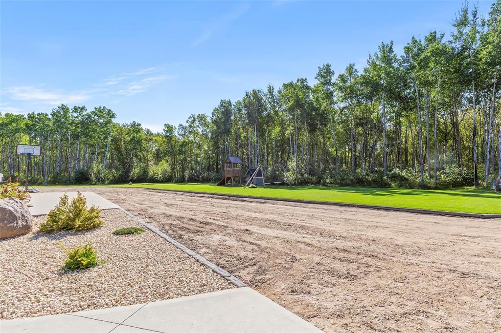 31 Hayleys Drive, La Broquerie, Manitoba  R0A 0W0 - Photo 2 - 202521487