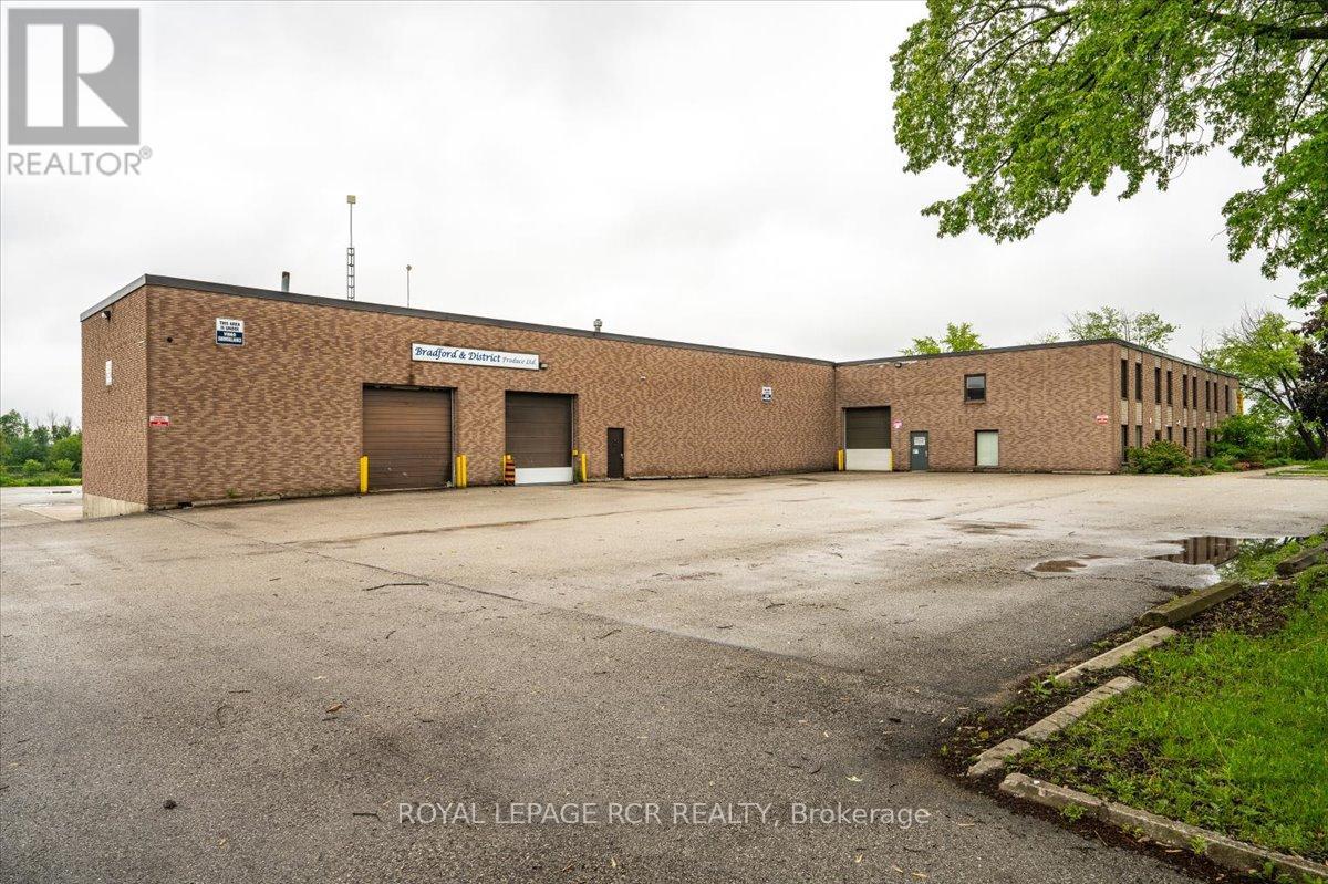 355 DISSETTE STREET, Bradford West Gwillimbury, Ontario