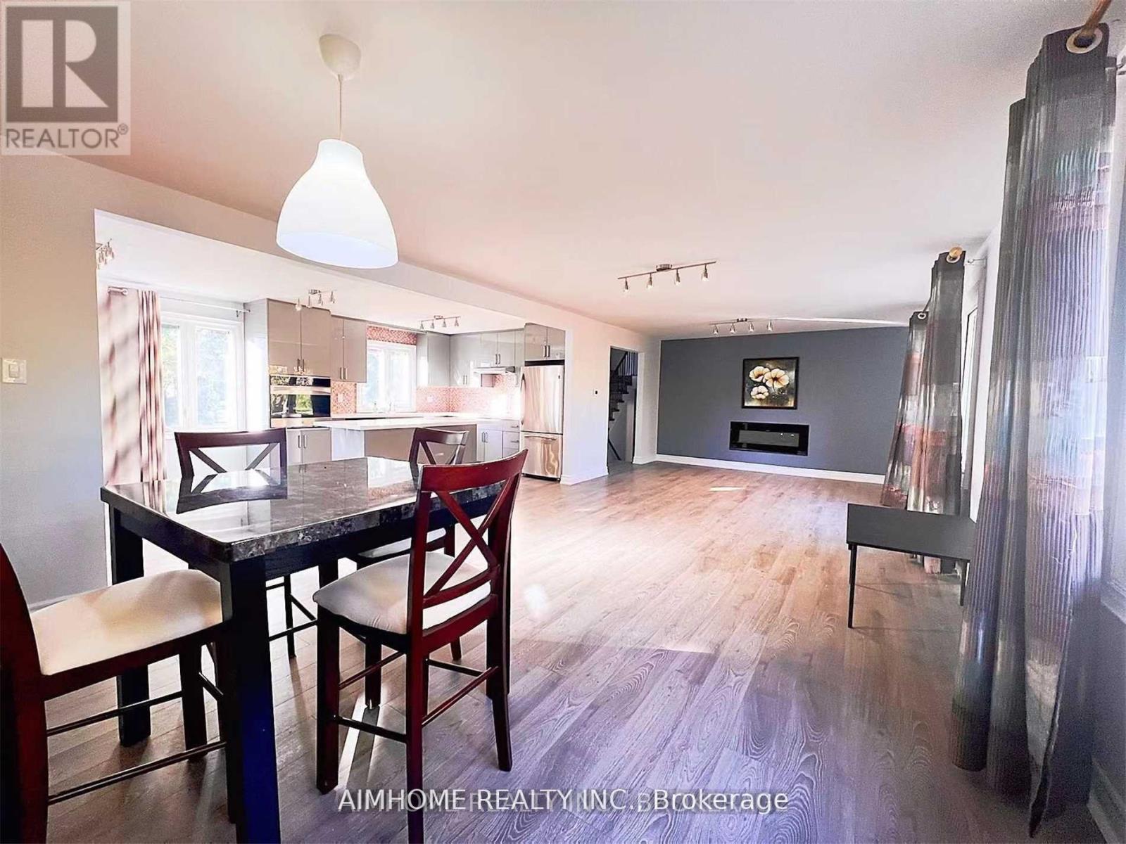 344 Steeles Avenue E, Markham, Ontario  L3T 1A8 - Photo 6 - N12367213