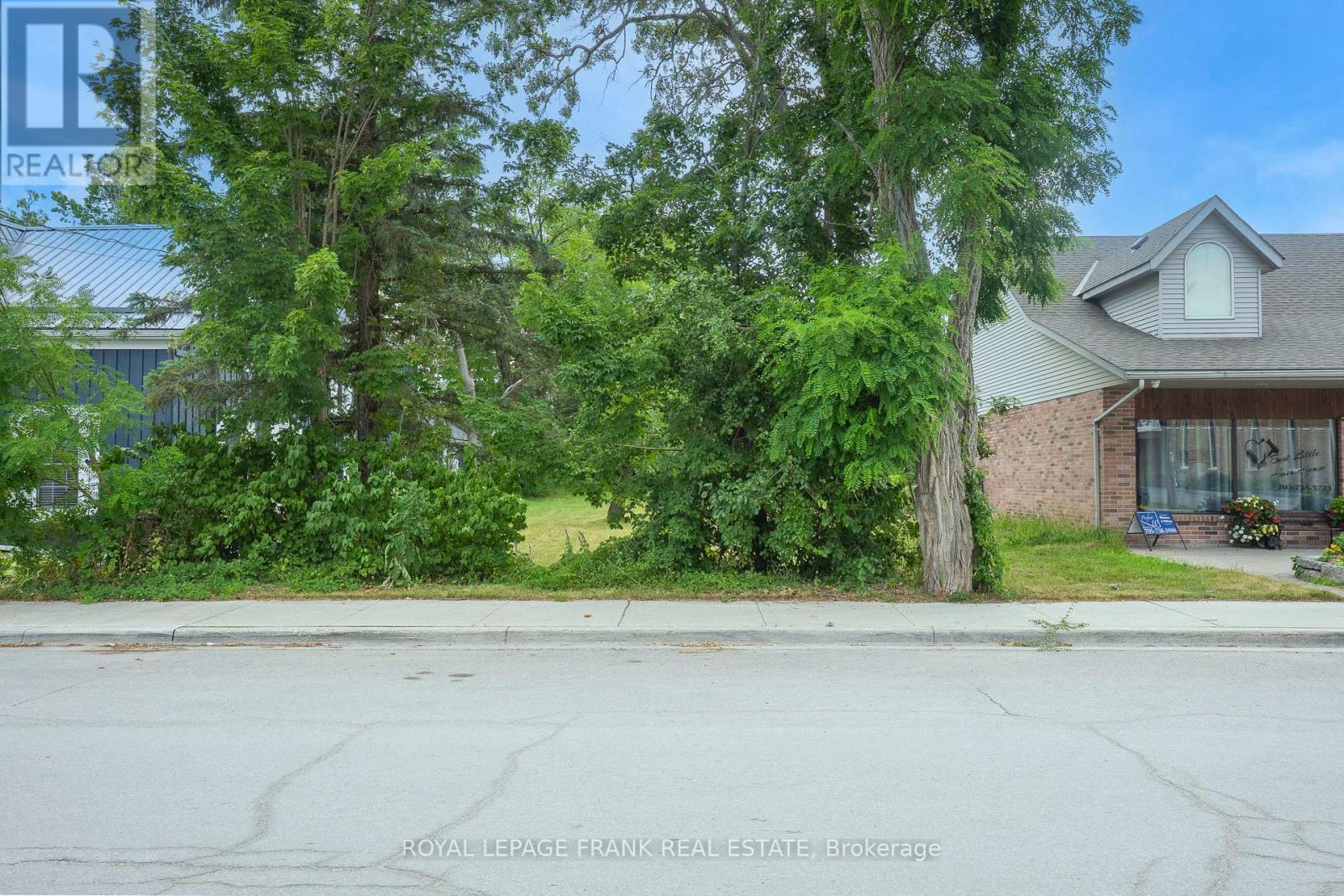 84 Bolton And William Street, Kawartha Lakes (Bobcaygeon), Ontario  K0M 1A0 - Photo 11 - X12367273