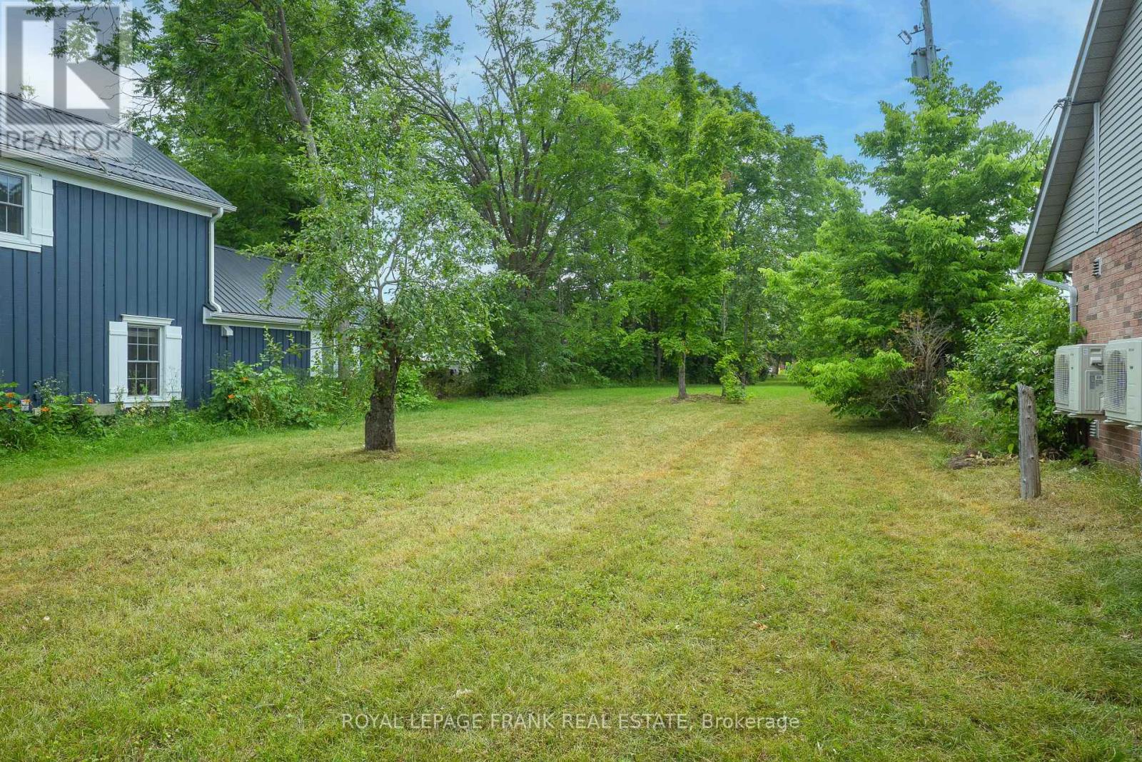 84 Bolton And William Street, Kawartha Lakes (Bobcaygeon), Ontario  K0M 1A0 - Photo 14 - X12367273