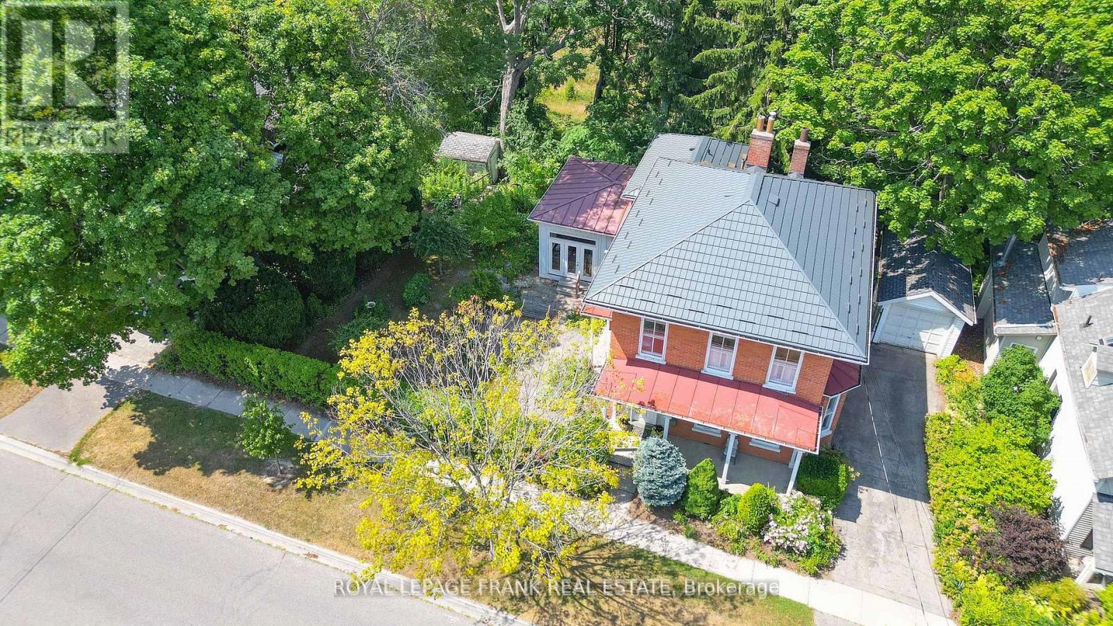 6 Sherbourne Street, Port Hope, Ontario  L1A 1H2 - Photo 2 - X12367279