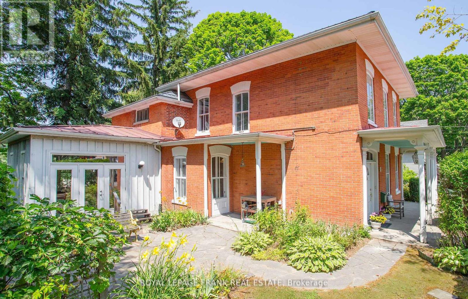 6 Sherbourne Street, Port Hope, Ontario  L1A 1H2 - Photo 42 - X12367279