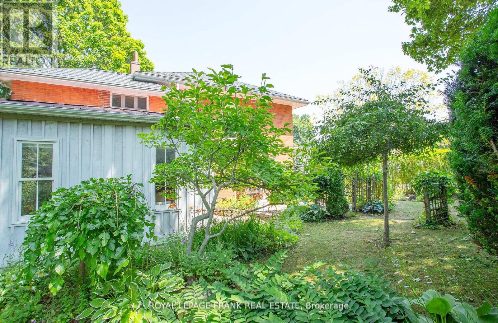 6 Sherbourne Street, Port Hope, Ontario  L1A 1H2 - Photo 44 - X12367279