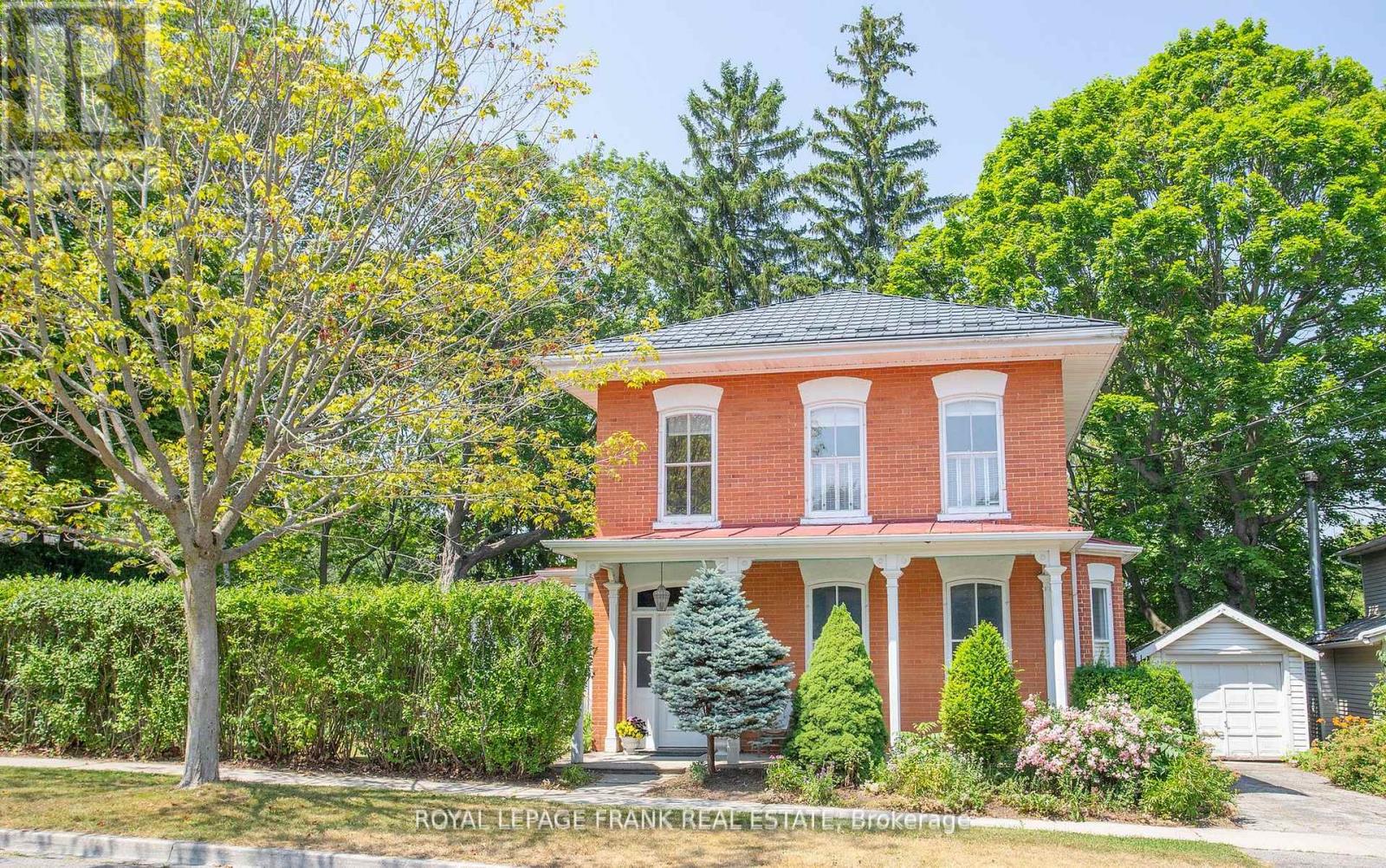 6 Sherbourne Street, Port Hope, Ontario  L1A 1H2 - Photo 5 - X12367279