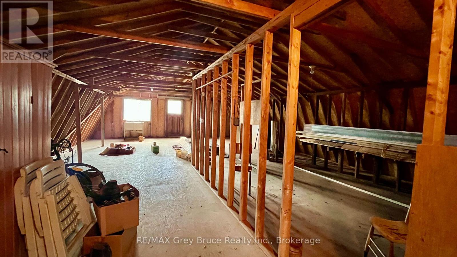 1069 7th Avenue, Hanover, Ontario  N4N 2K4 - Photo 17 - X12367243