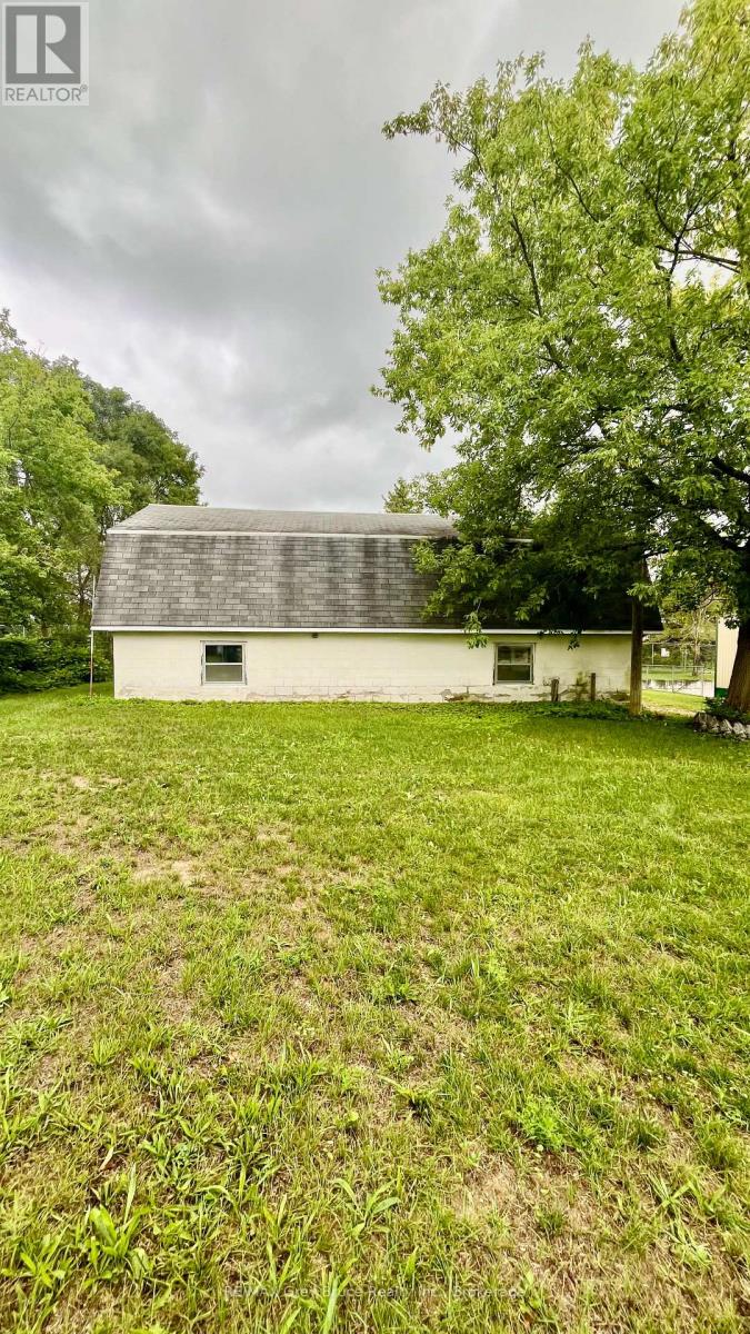 1069 7th Avenue, Hanover, Ontario  N4N 2K4 - Photo 21 - X12367243