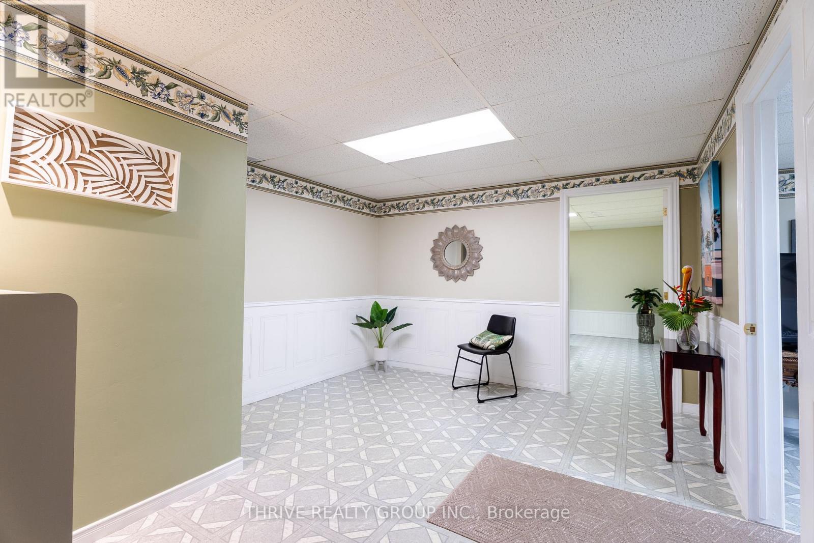 6228 Bethel Road, Warwick, Ontario  N0M 2S0 - Photo 25 - X12367244