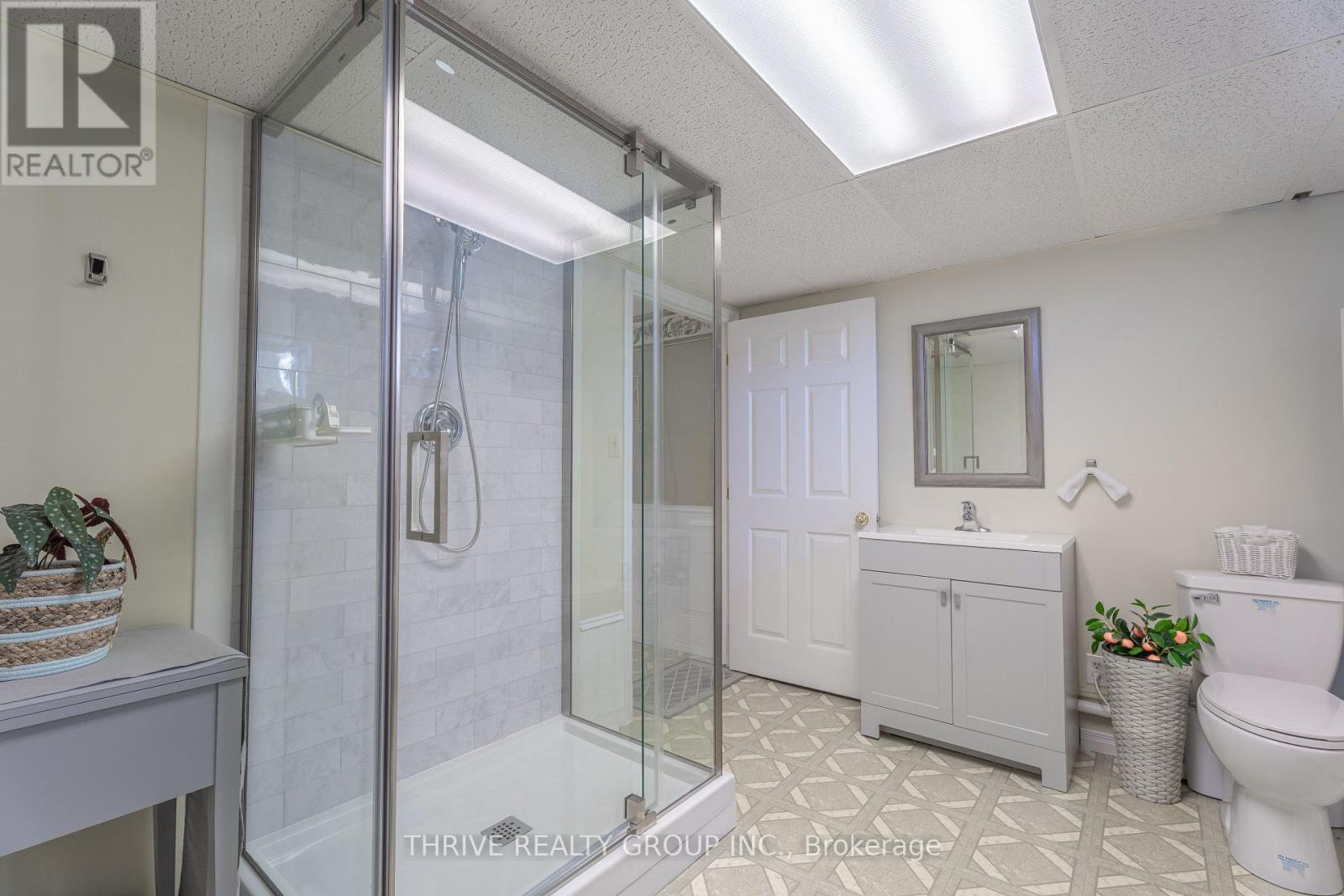 6228 Bethel Road, Warwick, Ontario  N0M 2S0 - Photo 30 - X12367244