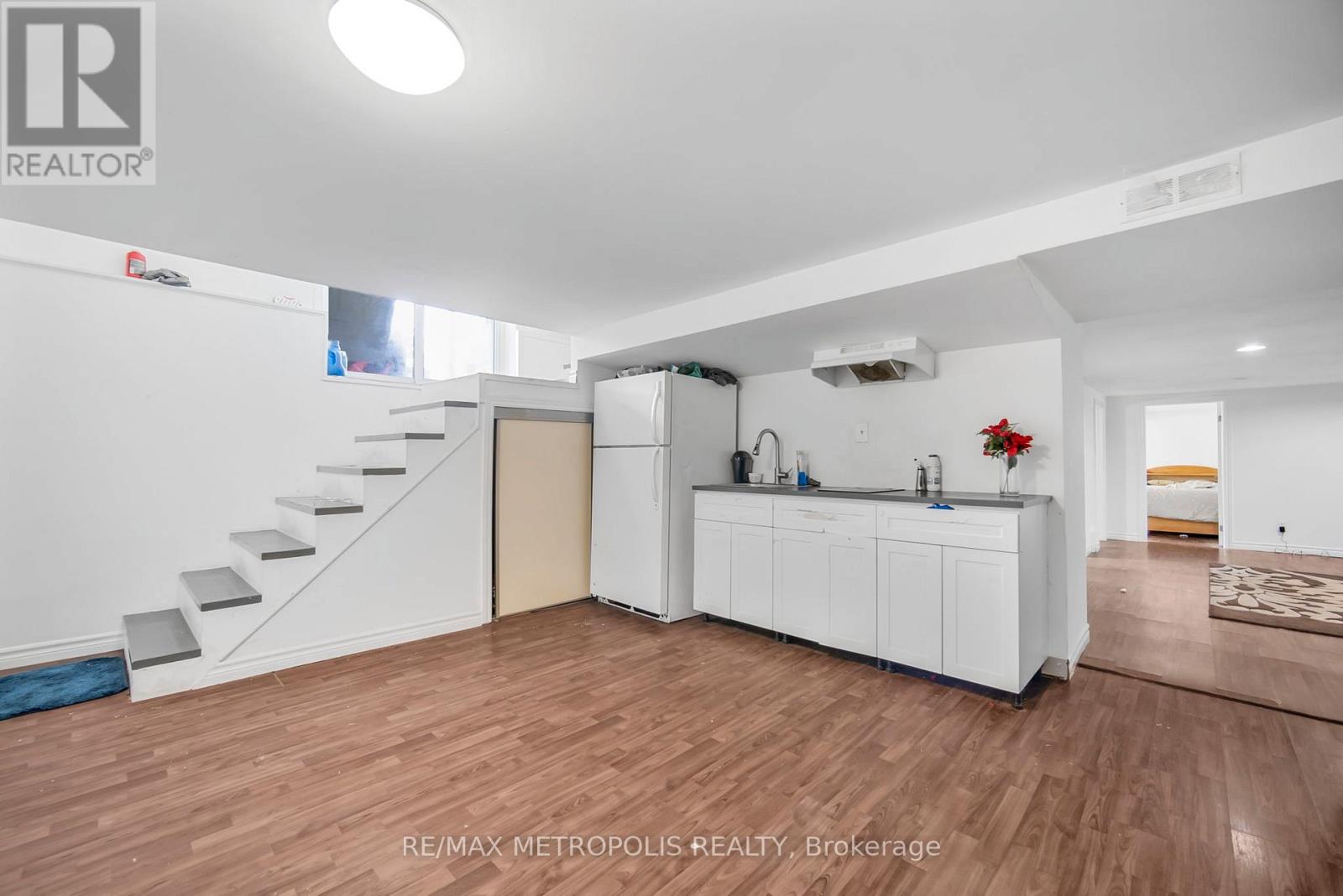 1859 Parkhurst Avenue, London East (East H), Ontario  N5V 2C4 - Photo 20 - X12355385