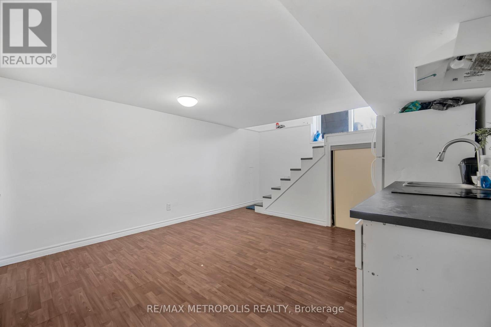 1859 Parkhurst Avenue, London East (East H), Ontario  N5V 2C4 - Photo 21 - X12355385