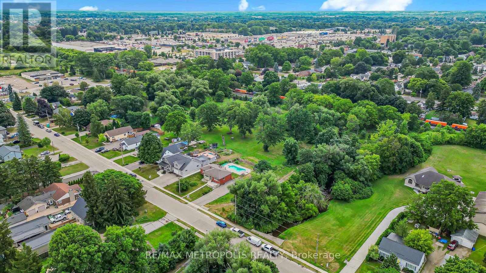 1859 Parkhurst Avenue, London East (East H), Ontario  N5V 2C4 - Photo 30 - X12355385