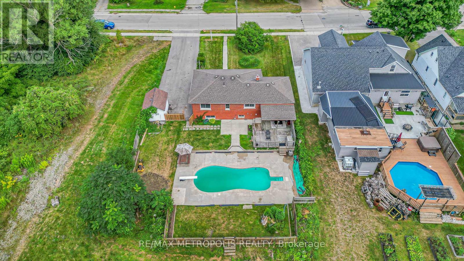 1859 Parkhurst Avenue, London East (East H), Ontario  N5V 2C4 - Photo 31 - X12355385