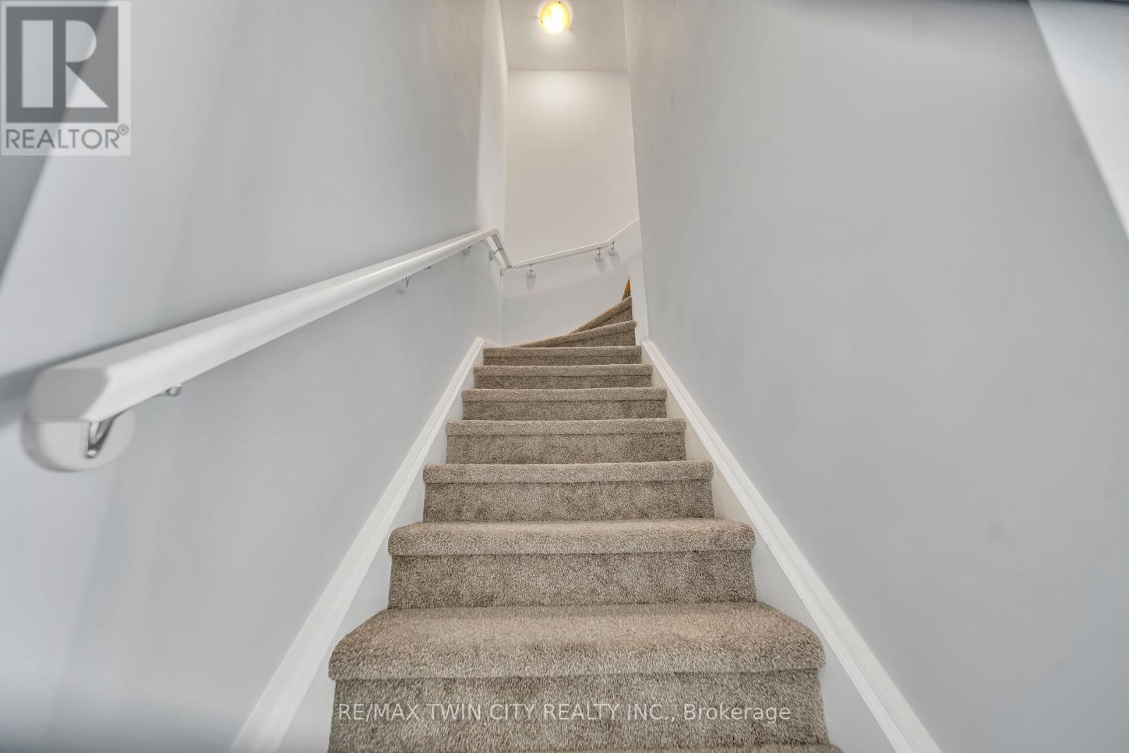 186 Wheat Lane, Kitchener, Ontario  N2R 0R4 - Photo 13 - X12367210
