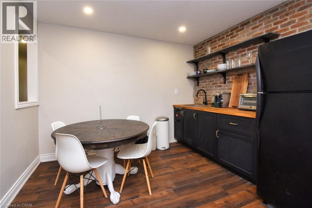 242 James Street S, Hamilton, Ontario  L8P 3B3 - Photo 3 - 40763535
