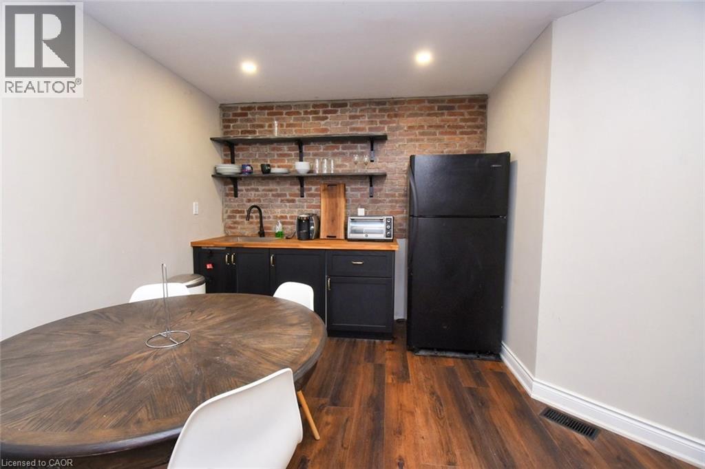 242 James Street S, Hamilton, Ontario  L8P 3B3 - Photo 5 - 40763535