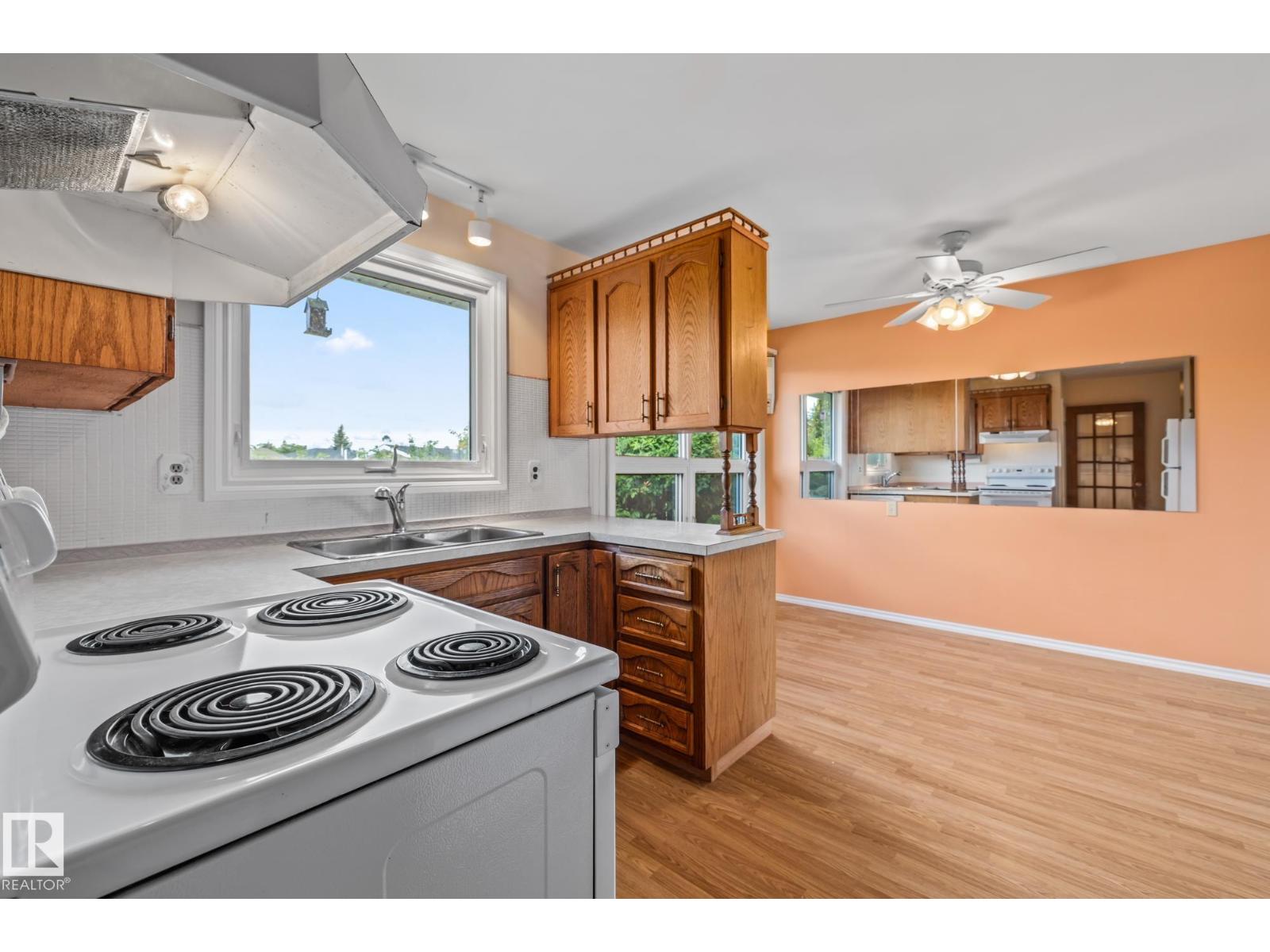 10832 31 St Nw, Edmonton, Alberta  T5W 1W7 - Photo 12 - E4454909