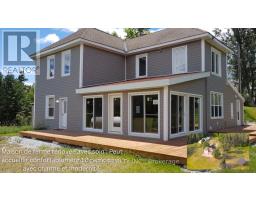 3691 Bolingbrooke Road, Tay Valley, Ca