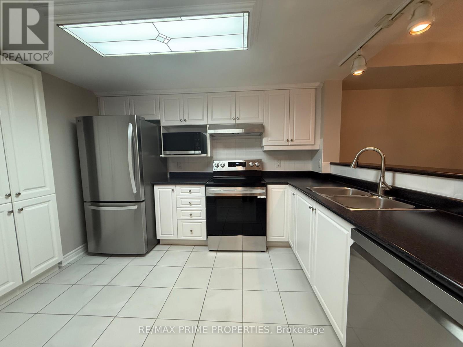 320 - 85 The Boardwalk Way, Markham, Ontario  L6E 1B9 - Photo 8 - N12366625