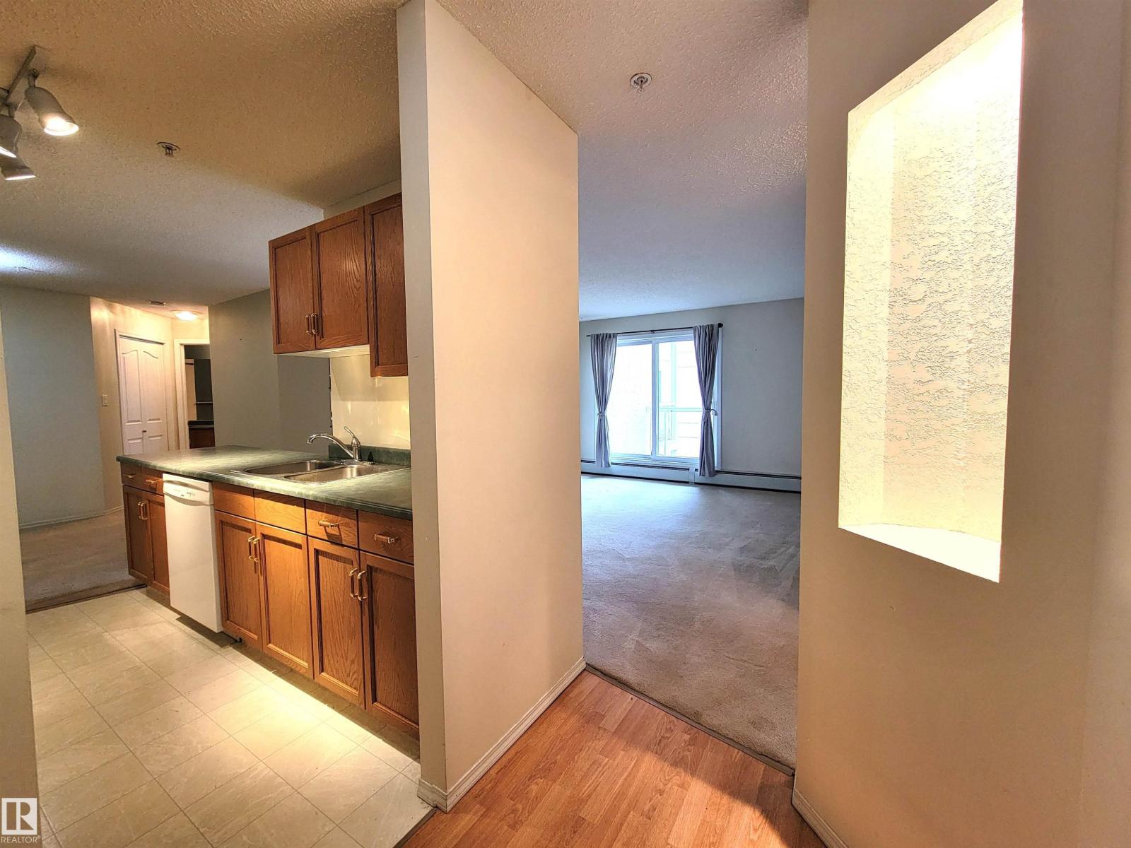 Property Listing: #312 10511 42 Av NwEdmonton