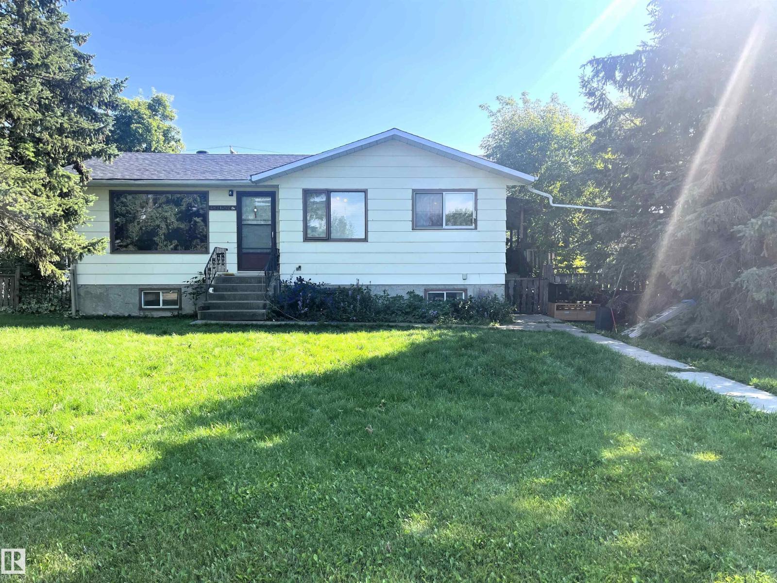 4821 52 Ave, Wildwood, Alberta