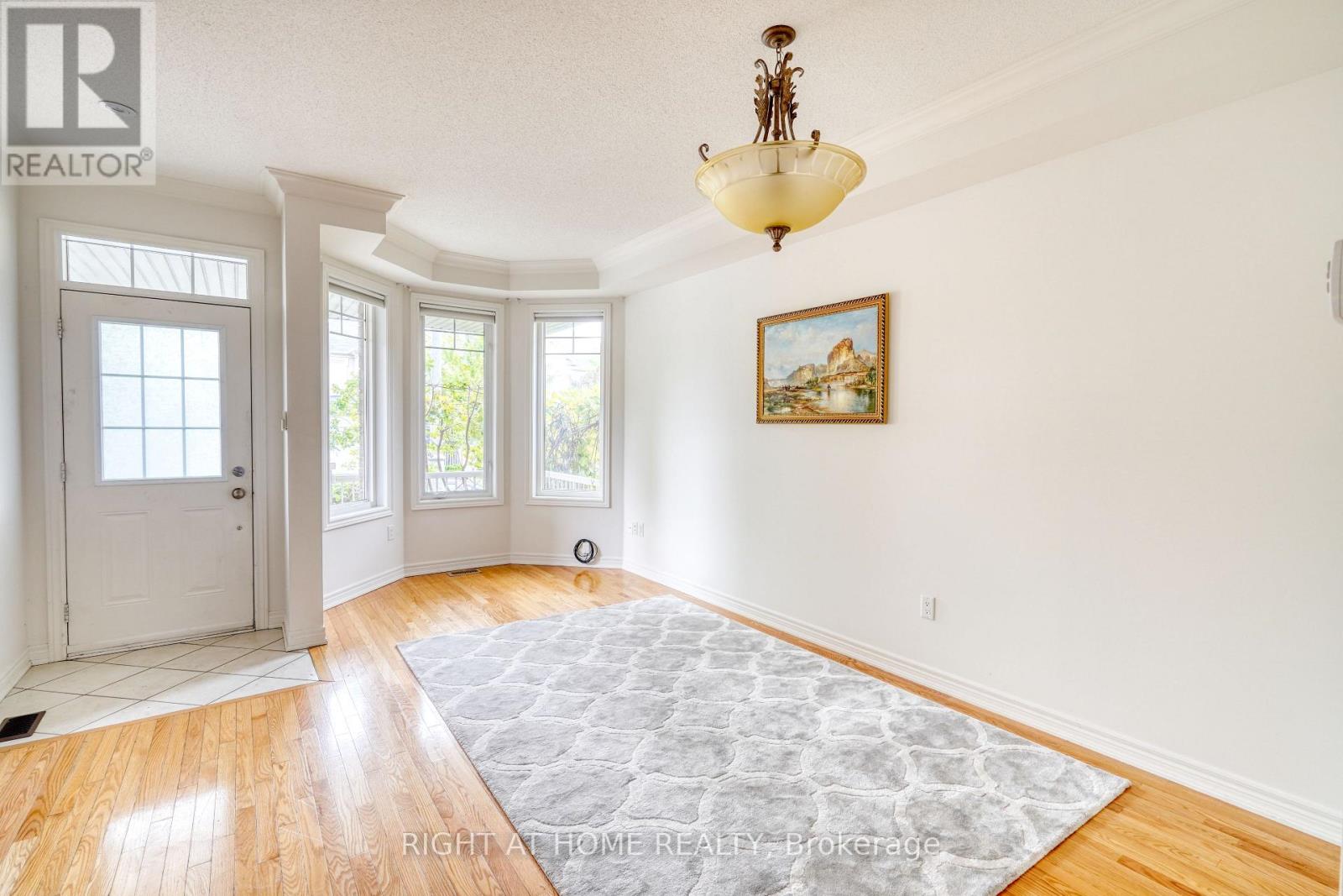Property at 20 SEIFFER CRESCENT image 4