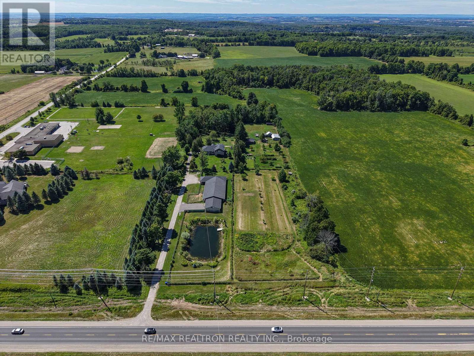 3930 Yonge Street, Bradford West Gwillimbury, Ontario  L3Z 3X6 - Photo 37 - N12367239