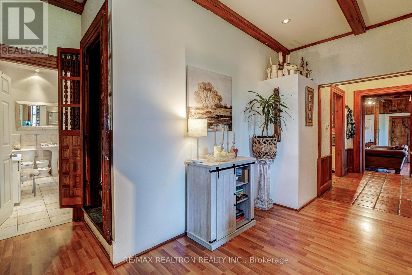 3930 Yonge Street, Bradford West Gwillimbury, Ontario  L3Z 3X6 - Photo 7 - N12367239