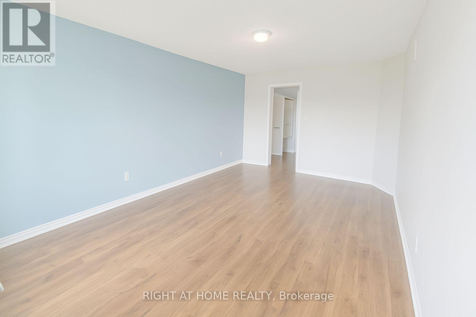 17 Kelsey Crescent, Barrie, Ontario  L4N 0J7 - Photo 12 - S12367278