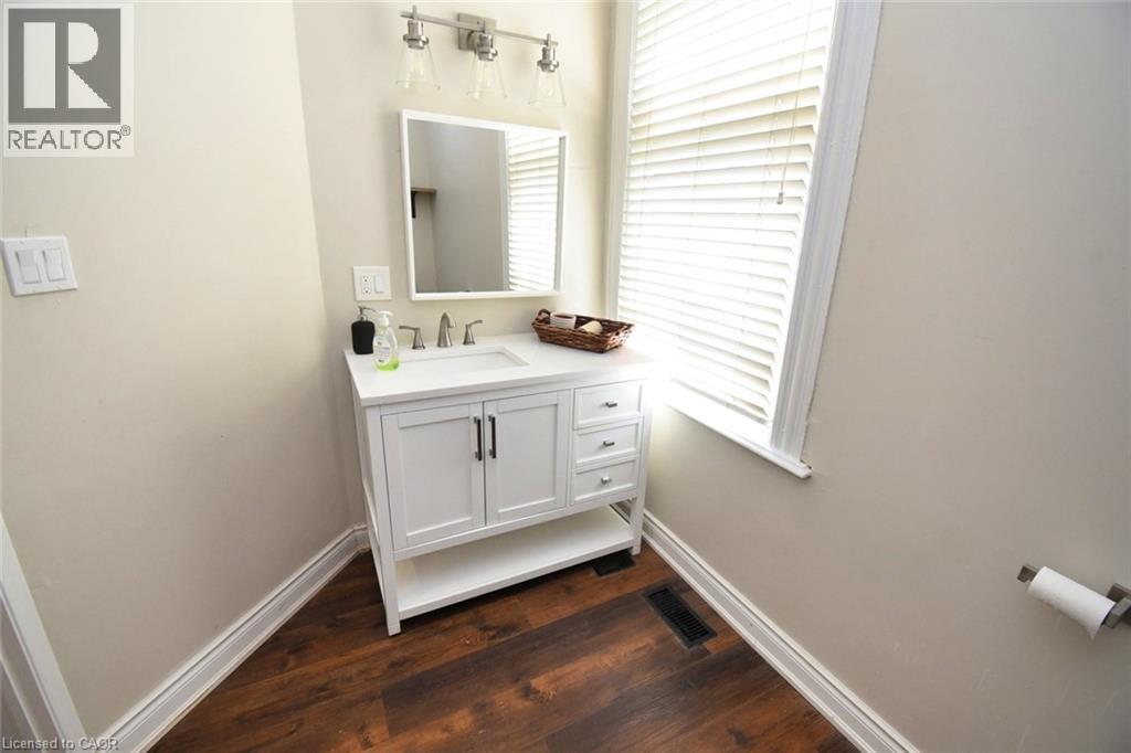 242 James Street S Unit# 1, Hamilton, Ontario  L8P 3B3 - Photo 15 - 40763399