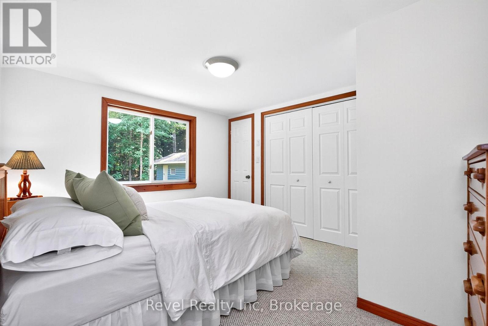 33 Belcourt Crescent, Tiny, Ontario  L9M 0M7 - Photo 11 - S12367322