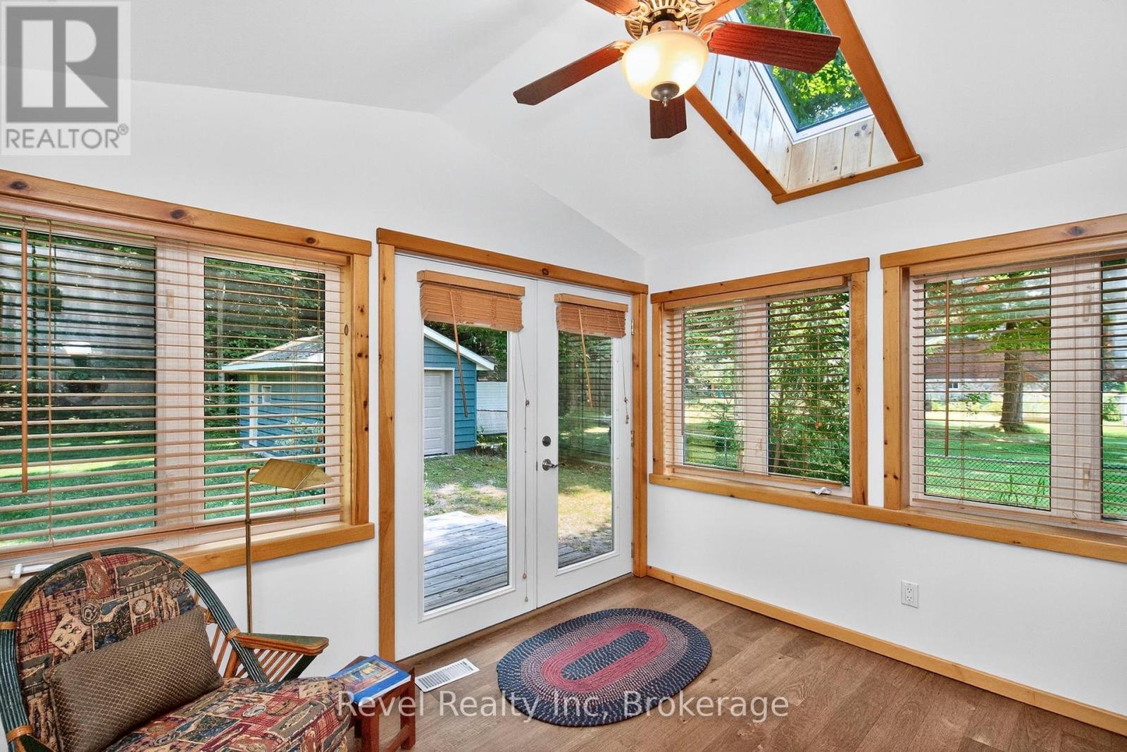 33 Belcourt Crescent, Tiny, Ontario  L9M 0M7 - Photo 18 - S12367322