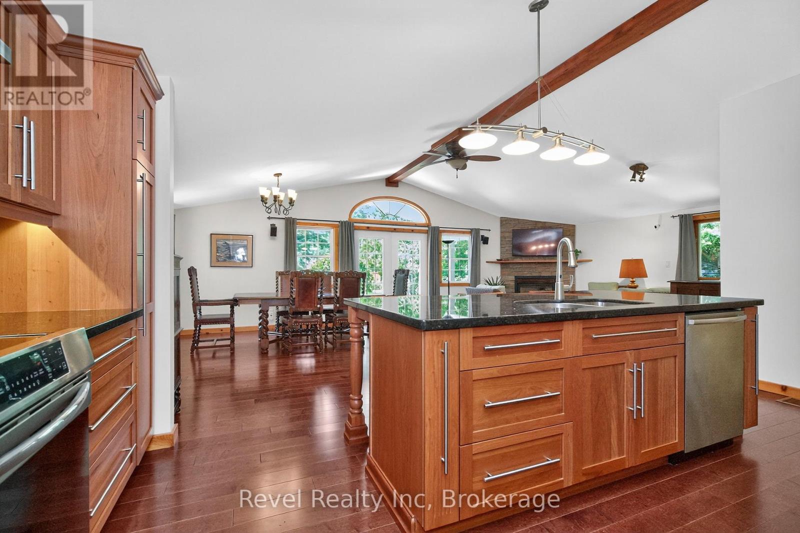 33 Belcourt Crescent, Tiny, Ontario  L9M 0M7 - Photo 5 - S12367322