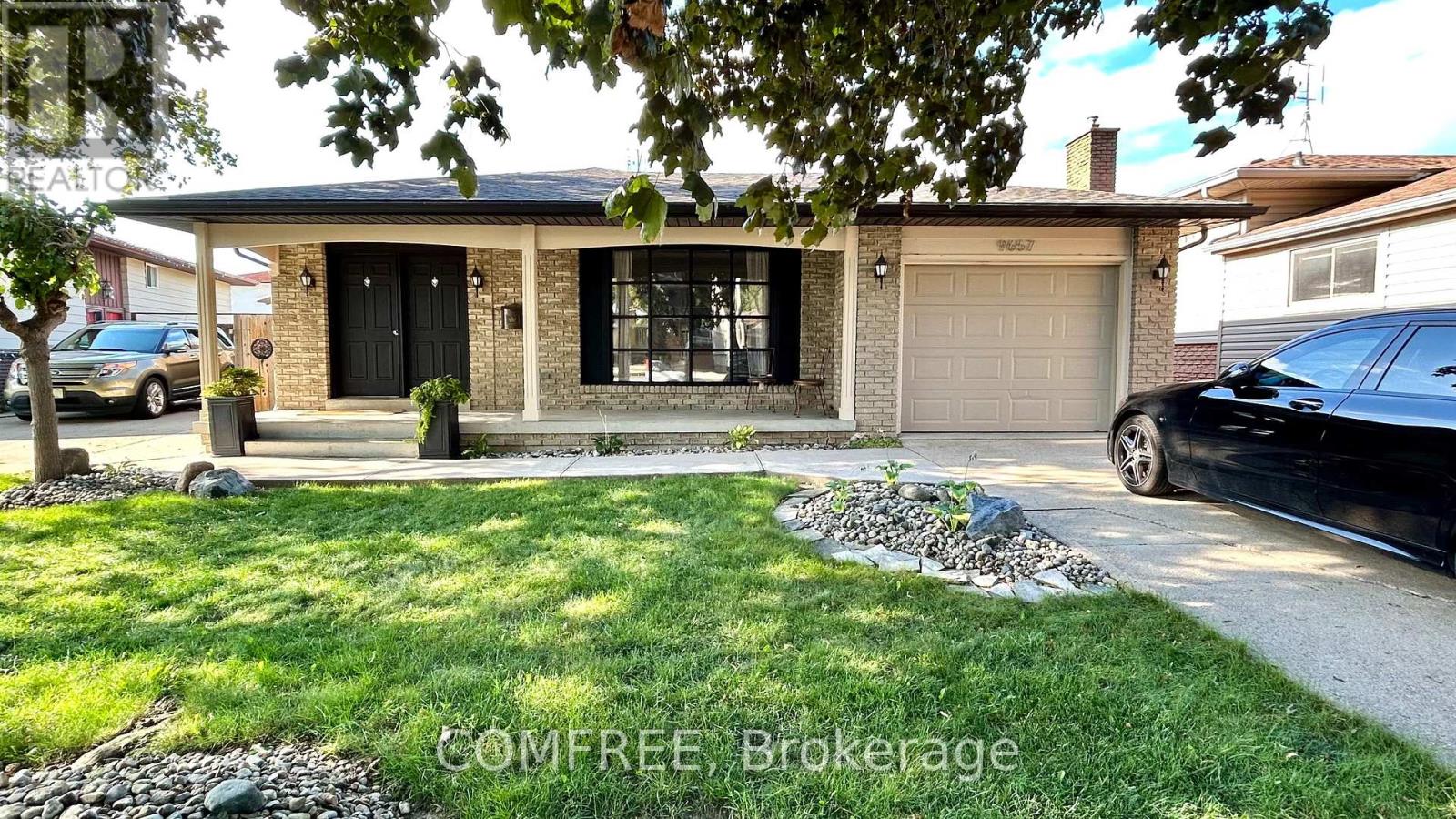 9657 MIDFIELD CRESCENT, Windsor, Ontario