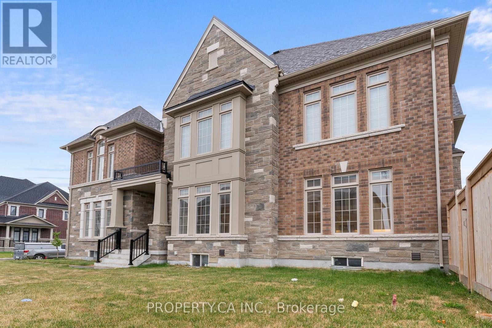 Property at 32 VALLEYWEST ROAD image 2