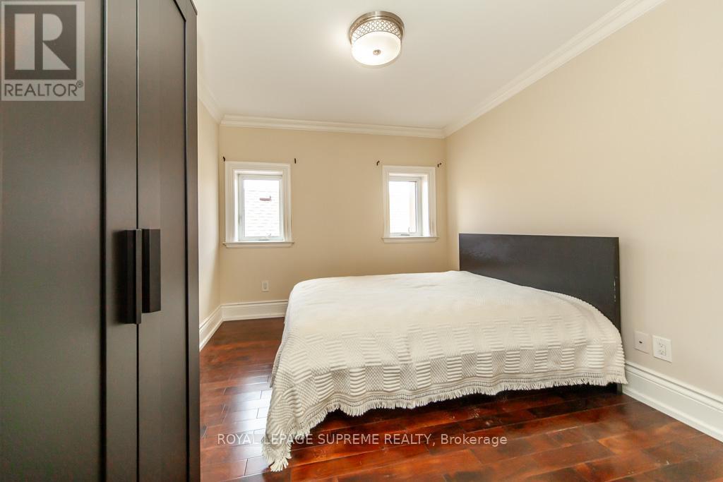529 Rogers Road, Toronto (Keelesdale-Eglinton West), Ontario  M6M 1B4 - Photo 20 - W12367262