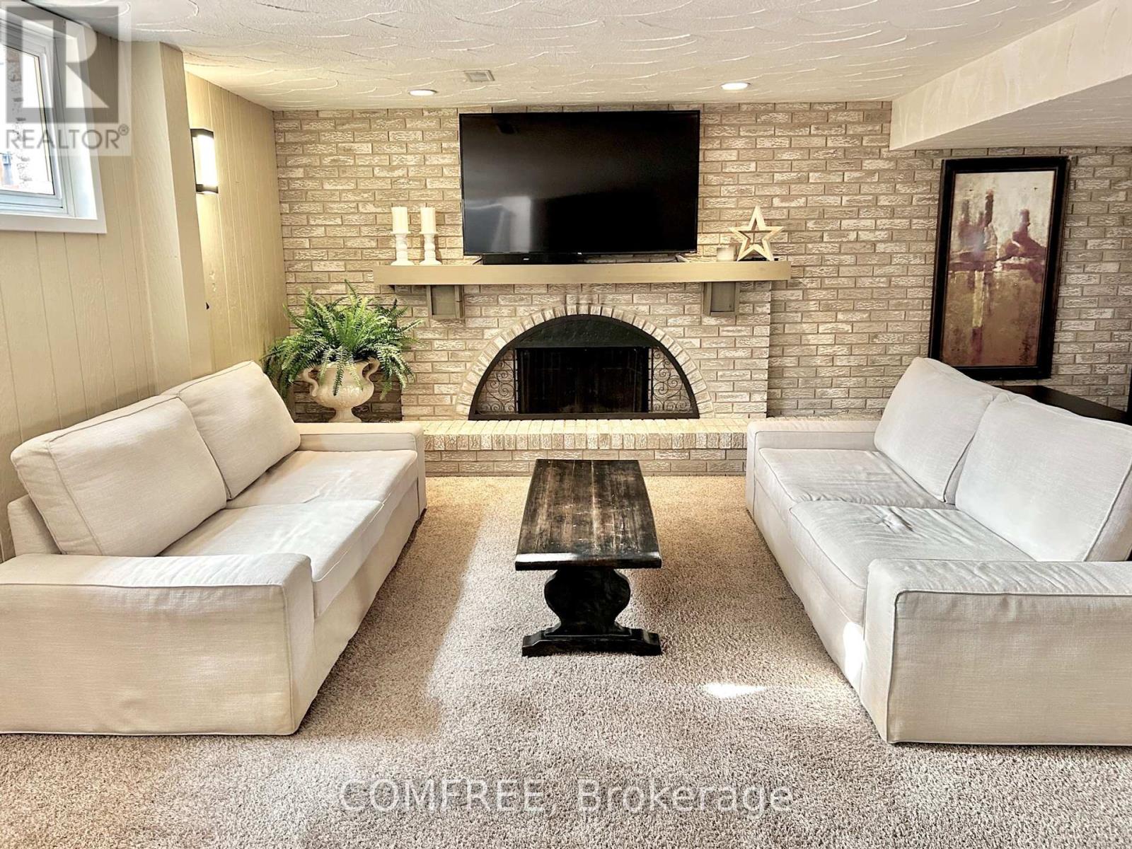 9657 Midfield Crescent, Windsor, Ontario  N8R 1W9 - Photo 20 - X12357339