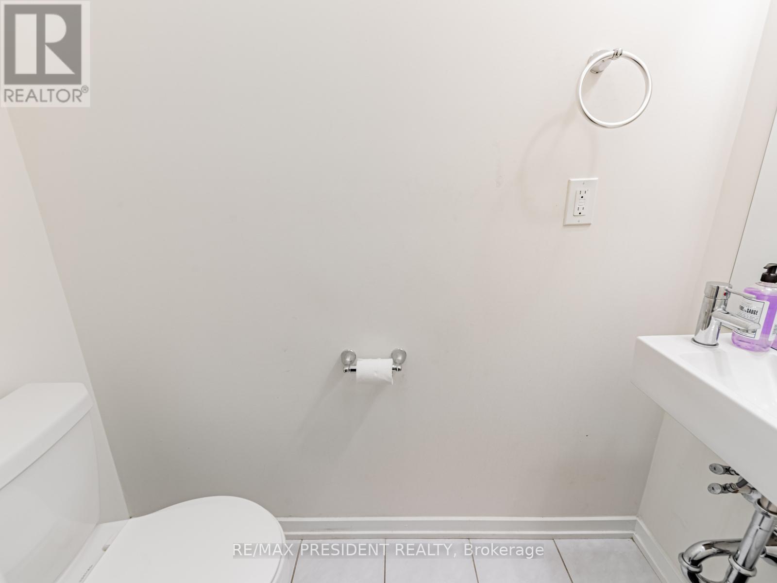51 Lambert Lane, Caledon, Ontario  L7E 4M4 - Photo 14 - W12367302