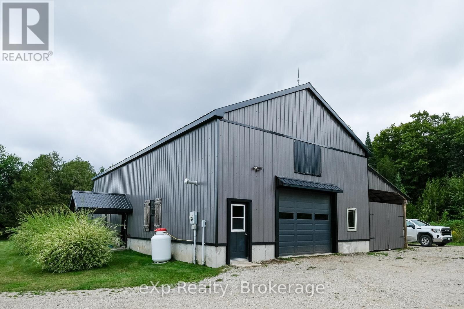 502032 Grey Road 1, Georgian Bluffs, Ontario  N0H 2T0 - Photo 32 - X12367318