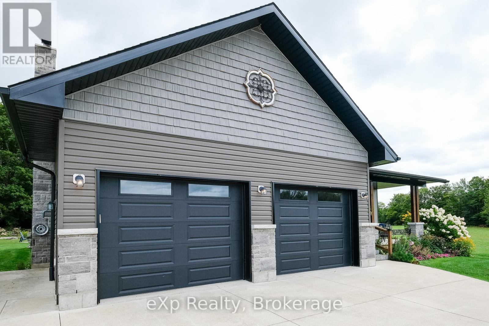 502032 Grey Road 1, Georgian Bluffs, Ontario  N0H 2T0 - Photo 27 - X12367323